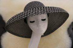 Hat02